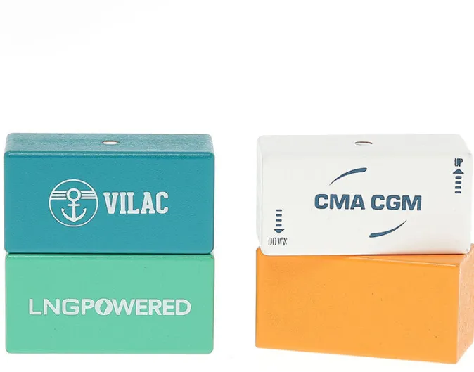 Kinder VILAC Container Schiff