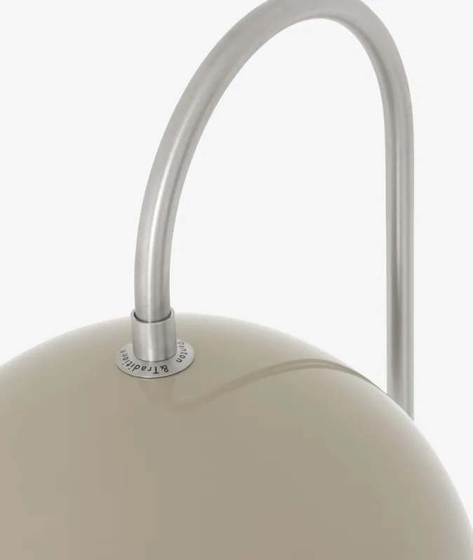 &Tradition A/S Flowerpot VP12