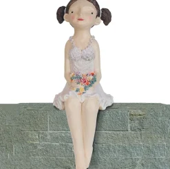 WELTKUNST Gartenskulptur »Kantenhocker-Blumenmädchen«