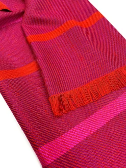 Ulrike Isensee DS Gewebter Seidenschal in Fuchsia und Rot