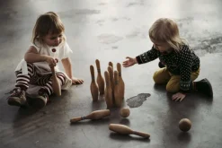 Kinder Wooden Story Holzkegel Set