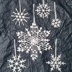 Silke Decker Porzellan Schneekristalle, 6er Set verschiedener Größen