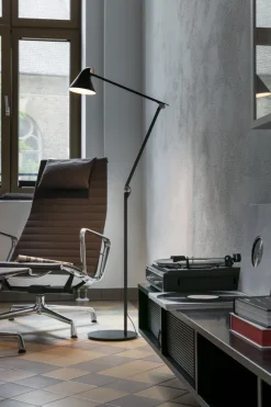 Louis Poulsen Stehleuchte »NJP« schwarz