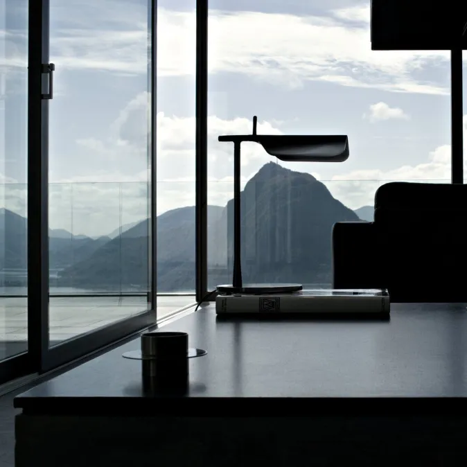 FLOS Tischleuchte »TAB«